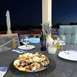 Punta Garden Pool House 别墅 *