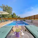 Punta Garden Pool House * 珀塞达耶