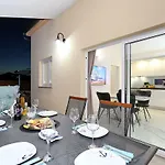 Punta Garden Pool House 别墅