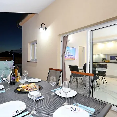 Punta Garden Pool House Vila