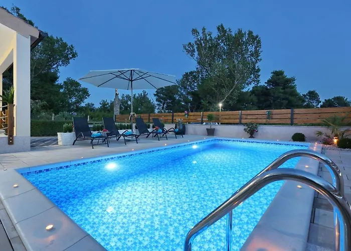Punta Garden Pool House ポセダリェ