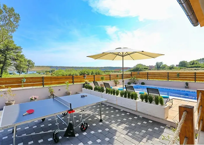 ヴィラ Punta Garden Pool House ポセダリェ