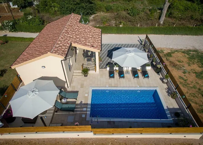 Punta Garden Pool House 포세다르예