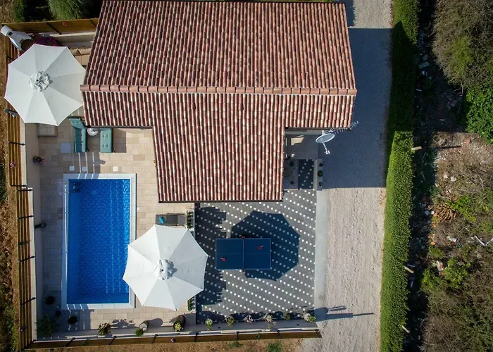 Punta Garden Pool House * 포세다르예