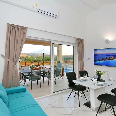 Villa Punta Garden Pool House