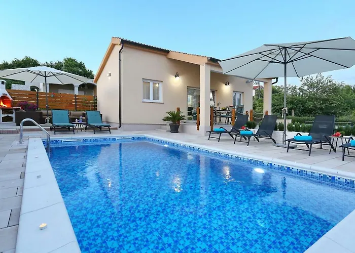 Villa Punta Garden Pool House Posedarje