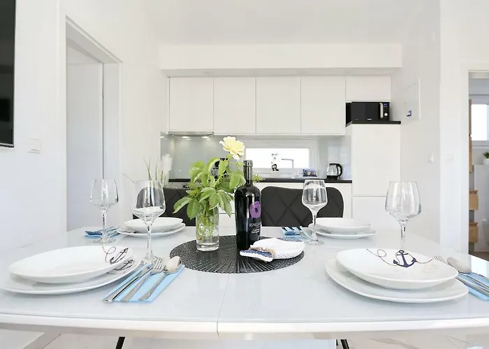 Punta Garden Pool House Villa